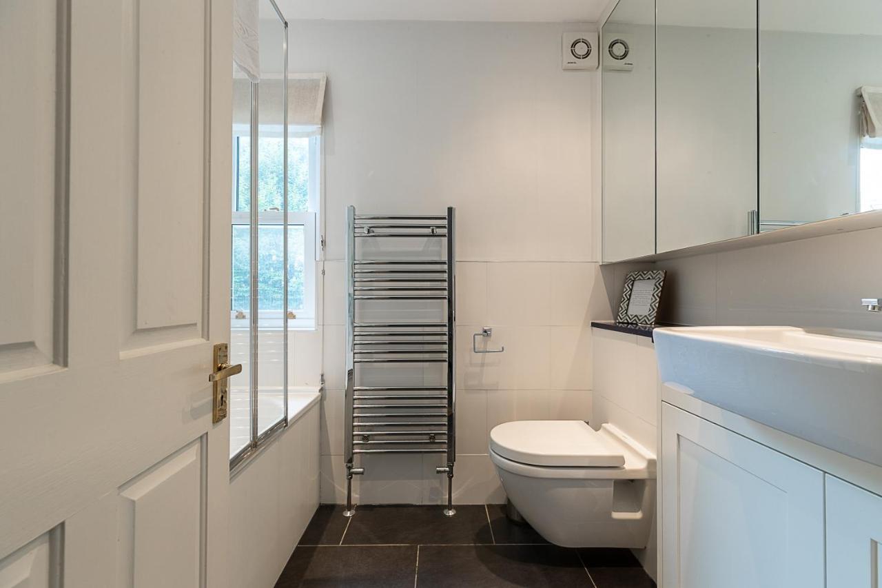 Joivy Stunning 3 Bed, 2 Bath House With Garden And Rooftop Terrace Lägenhet London Exteriör bild