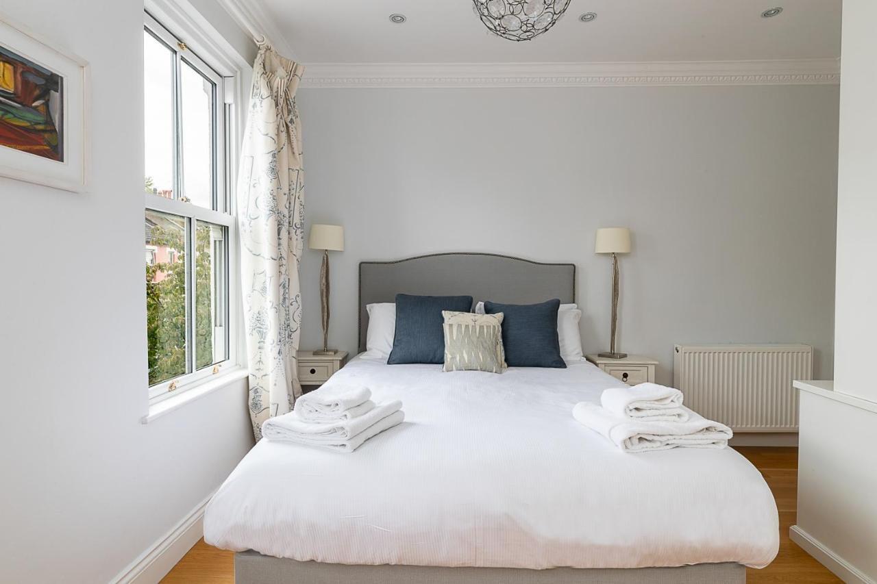 Joivy Stunning 3 Bed, 2 Bath House With Garden And Rooftop Terrace Lägenhet London Exteriör bild